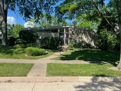 810 Virginia Rd, Highland Park, IL, 60035-3843 | Card Image