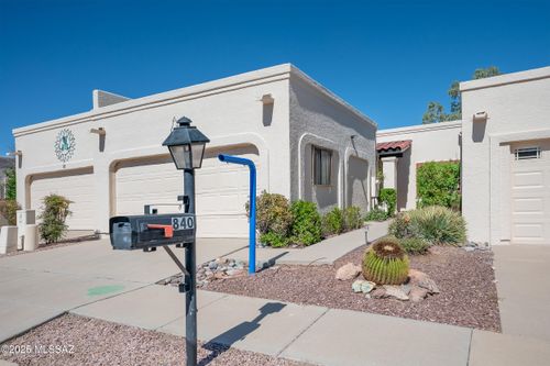 840 W Calle De Emilia, Green Valley, AZ, 85614-4706 | Card Image