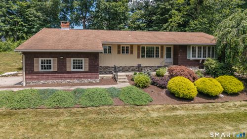 135 Walnut Tree Hill Rd, Shelton, CT, 06484-2520 | Card Image