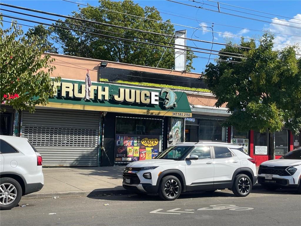 Commercial Sale in New York 4