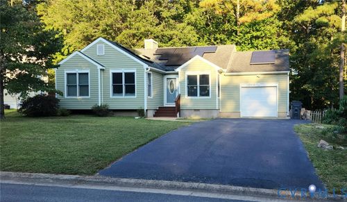 1700 Winters Hill Cir, North Chesterfield, VA, 23236-2319 | Card Image