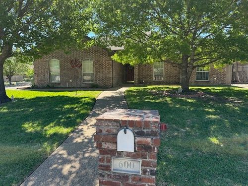 600 Durango Cir, Hewitt, TX, 76643-4605 | Card Image