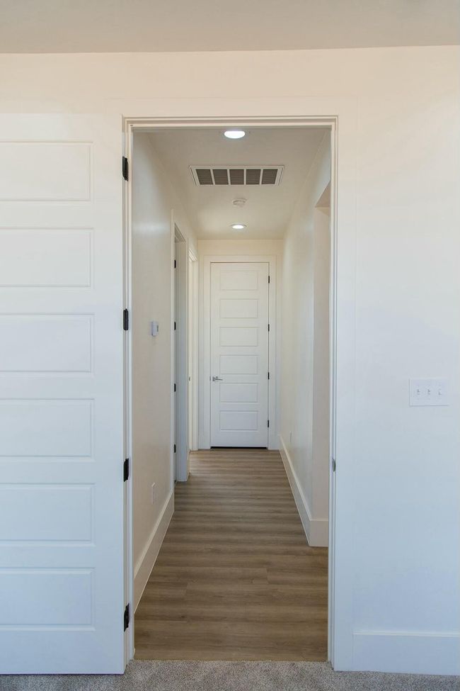 7211 W 12 Th St, House other with 3 bedrooms, 2 bathrooms and null parking in Plainview TX | Image 34