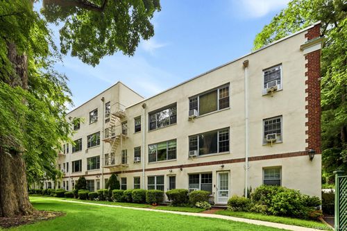 22-22 Alden Pl, Bronxville, NY, 10708-4813 | Card Image