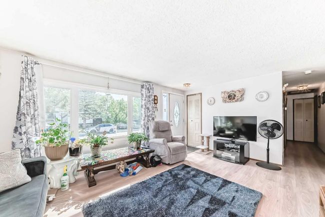 172 Big Hill Cir Se, House other with 3 bedrooms, 3 bathrooms and 2 parking in Airdrie AB | Image 7