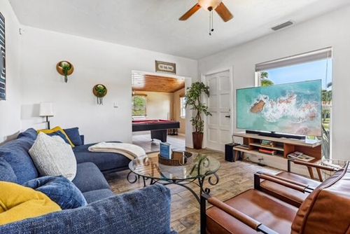 917 W Drew St, Lantana, FL, 33462-4317 | Card Image