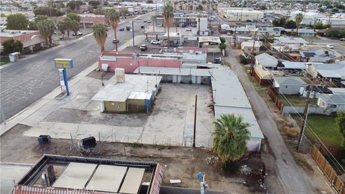 939 E Hobsonway, Blythe, CA, 92225-1814 | Card Image