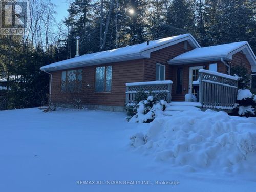 268 Pringles Road, South Algonquin, ON, K0J2M2 | Card Image