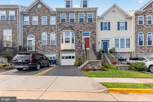 825 Bluefield Sq Ne, LEESBURG, VA, 20176-6676 | Card Image