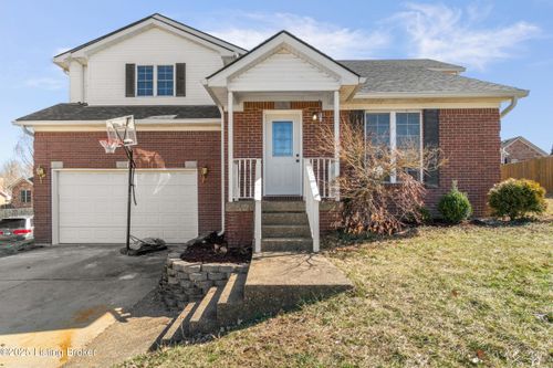 304 Doe Run, Sellersburg, IN, 47172-9740 | Card Image