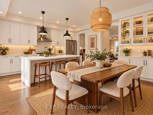 209 Vermont Ave, Newmarket, ON, L3X0M7 | Card Image