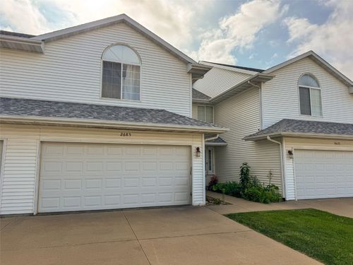 2685 Ridgeview Way, Marion, IA, 52302-5693 | Card Image