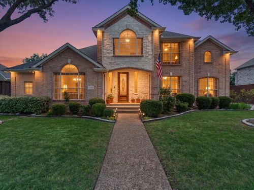 5708 Twain Dr, Flower Mound, TX, 75028-3747 | Card Image