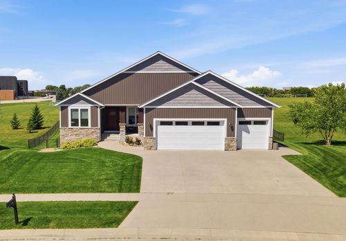515 21st Pl Ne, Kasson, MN, 55944-2212 | Card Image