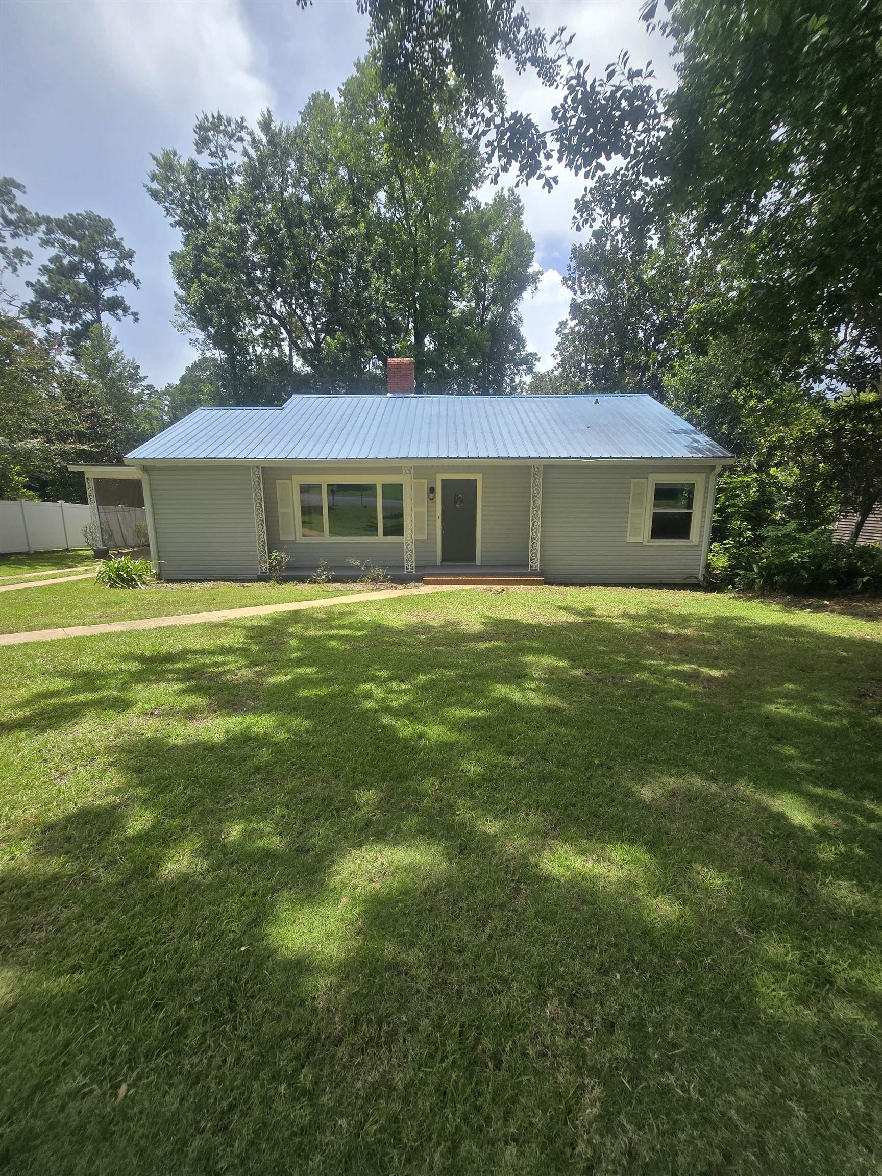 Bellamy Dr, Quincy, FL 32351