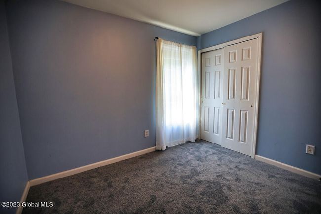 5557 lake bedroom 3 | Image 24