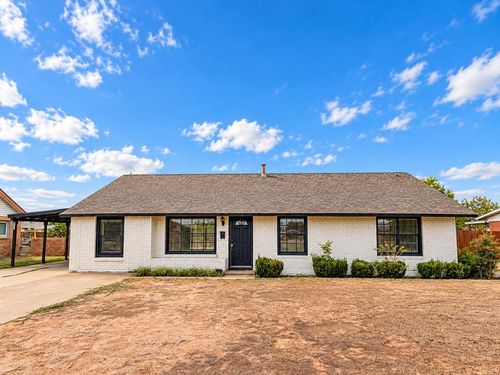 1307 E Parker Ave, Midland, TX, 79701-2507 | Card Image