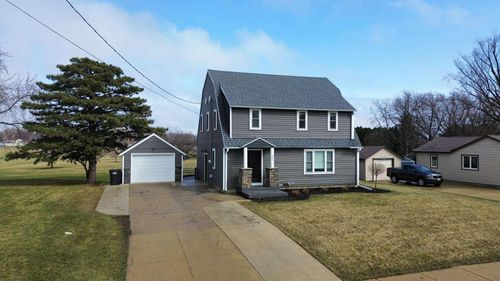 405 Independence Ave S, Clarks Grove, MN, 56016-7710 | Card Image