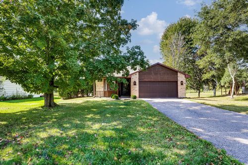 10622 Marmon St Ne, Circle Pines, MN, 55014-1547 | Card Image