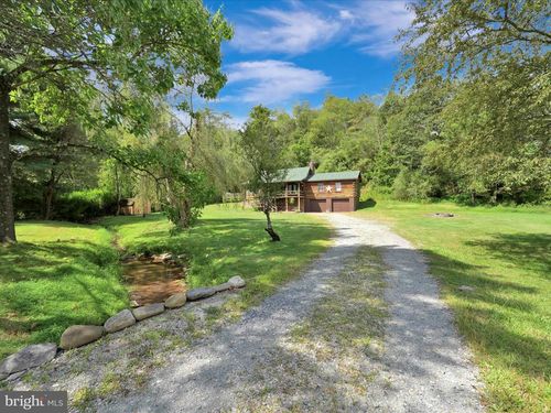 26 Chain Cir, NEW RINGGOLD, PA, 17960-9030 | Card Image