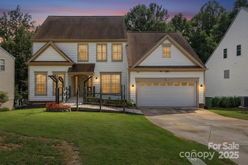 105 Lyman Oak Ct, Fort Mill, SC, 29715-9499 | Card Image