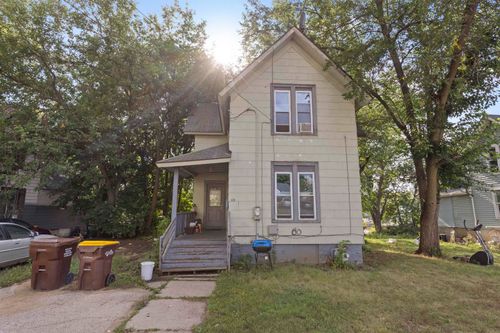 828 N Winnebago Street, Rockford, IL, 61103 | Card Image