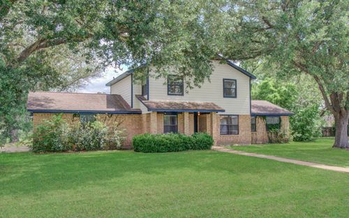 226 Birch St, Wallis, TX, 77485 | Card Image