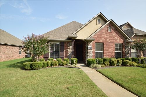 3202 Sw Stonepoint Ave, Bentonville, AR, 72713-5622 | Card Image