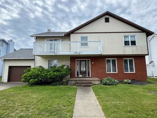 8208 Lagoon Dr, Margate, NJ, 08402 | Card Image