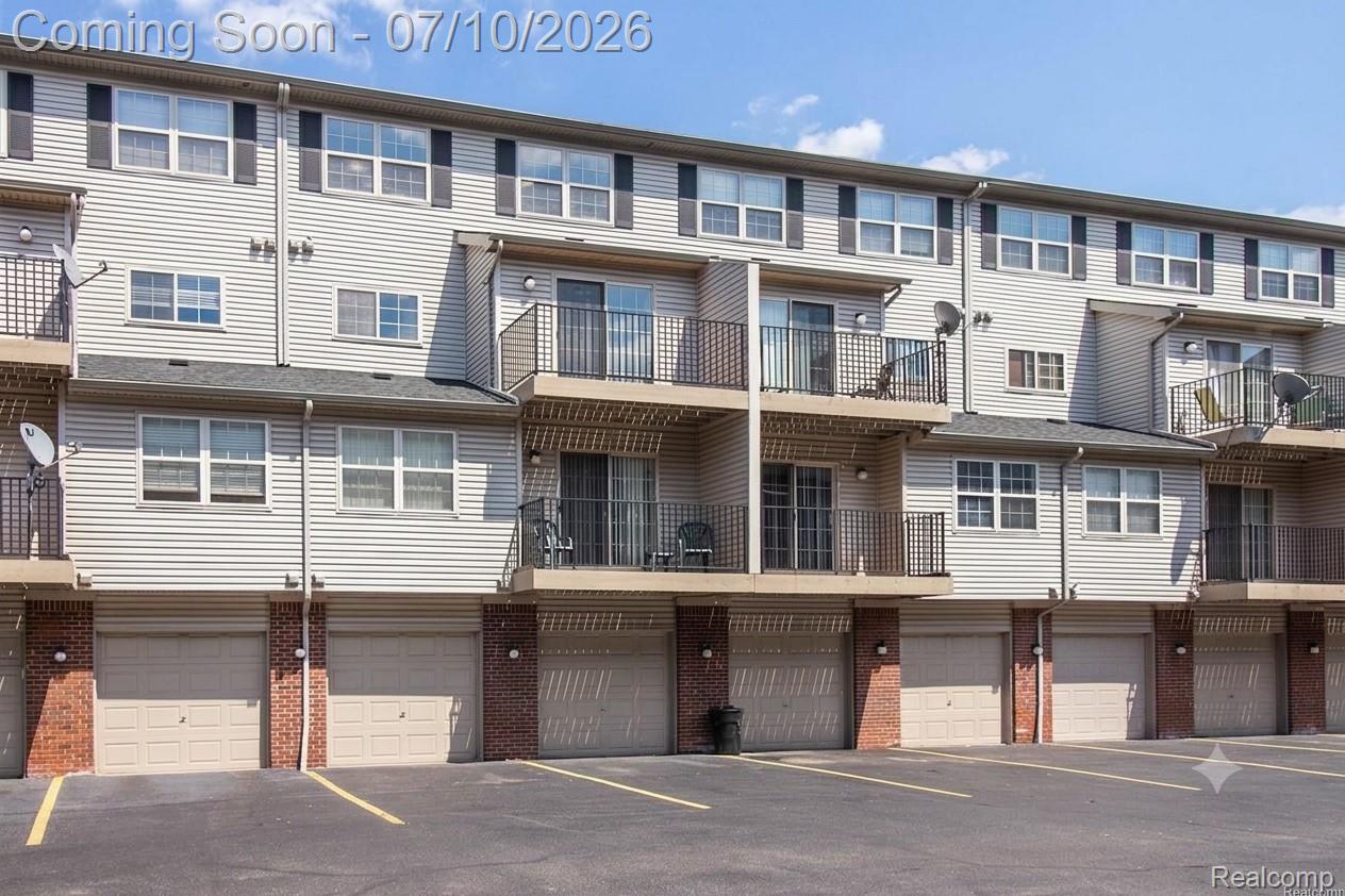 Residential Lease in Farmington Hills 2