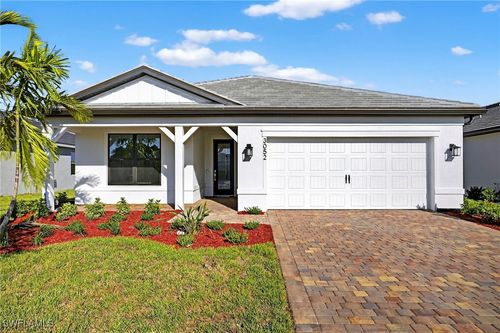 3052 Weston Manor Dr, ALVA, FL, 33920-4755 | Card Image