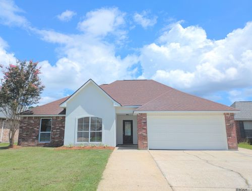23714 Springhill Dr, Denham Springs, LA, 70726-6874 | Card Image