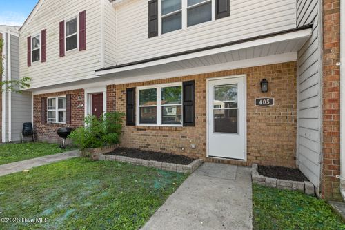 405 Myrtlewood Cir, Jacksonville, NC, 28546-7411 | Card Image