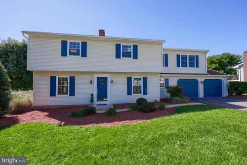 1735 Ashland Dr, YORK, PA, 17408-2238 | Card Image