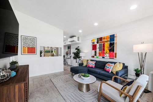 apt-8-290 S San Jacinto Dr, Palm Springs, CA, 92262-6392 | Card Image