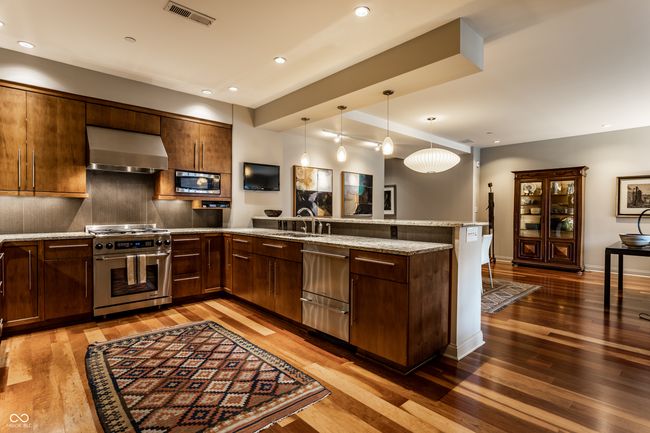 UNIT-204 - 333 Massachusetts Ave, Condo with 2 bedrooms, 2 bathrooms and null parking in Indianapolis IN | Image 16
