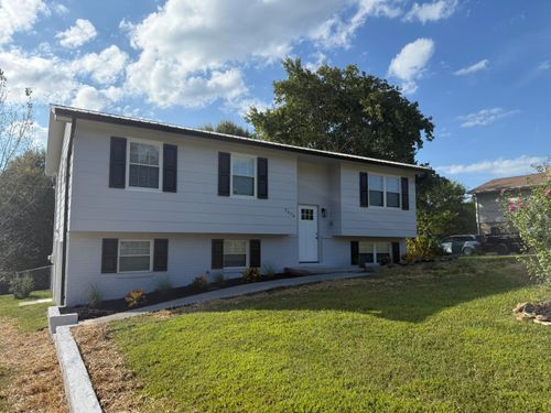 2470 Twin Oaks Dr Se, Cleveland, TN, 37323-7160 | Card Image