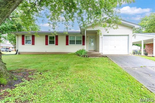 709 Galahad Ln, Troy, IL, 62294-2012 | Card Image