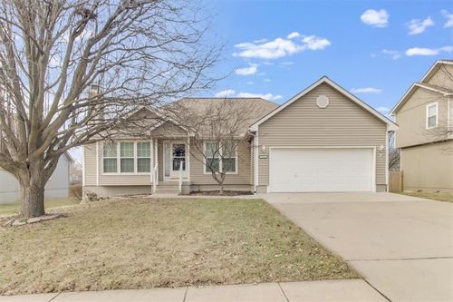 712 Furlong Drive, Raymore, MO, 64083 | Card Image