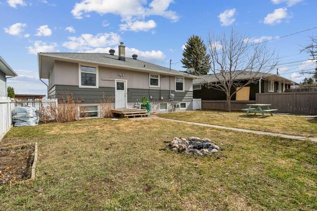 4711 Stanley Road Sw, Home with 5 bedrooms, 2 bathrooms and 2 parking in Calgary AB | Image 31