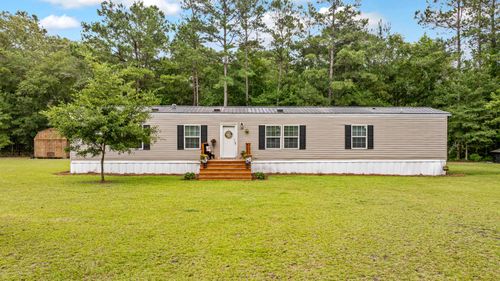 104 May Ln, Saint Stephen, SC, 29479-4007 | Card Image