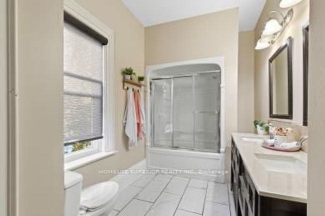 220 Moira St W, House other with 4 bedrooms, 3 bathrooms and 8 parking in Belleville ON | Image 25