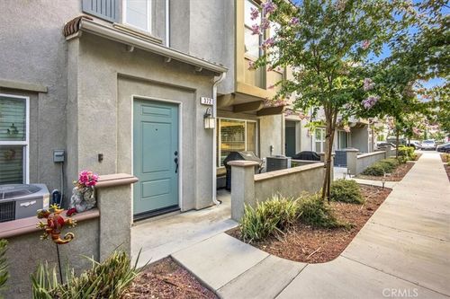 7155 Citrus Ave, Fontana, CA, 92336-6000 | Card Image
