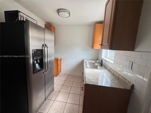 2-2318 Cleveland St, Hollywood, FL, 33020-3096 | Card Image
