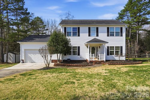 9665 Autumn Cir, Davidson, NC, 28036-9562 | Card Image