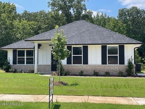 4185 Olivia Cir W, Olive Branch, MS, 38654 | Card Image