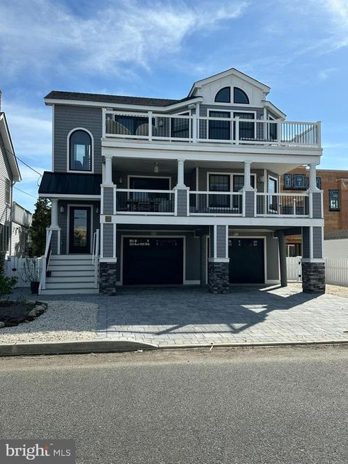 288 13th St, Surf City, NJ, 08008-6465 | Card Image