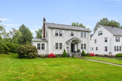 39 Fairview Drive, House other with 3 bedrooms, 1 bathrooms and null parking in Wethersfield CT | Image 2