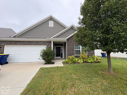 4920 Penoyer Ln, Indianapolis, IN, 46235-4148 | Card Image