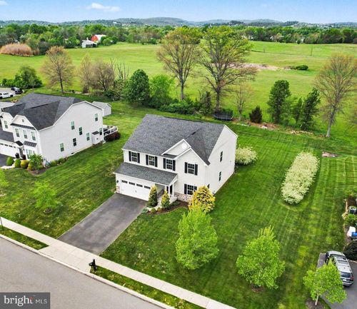 30 Hickory Valley Dr, Gilbertsville, PA, 19525-9033 | Card Image